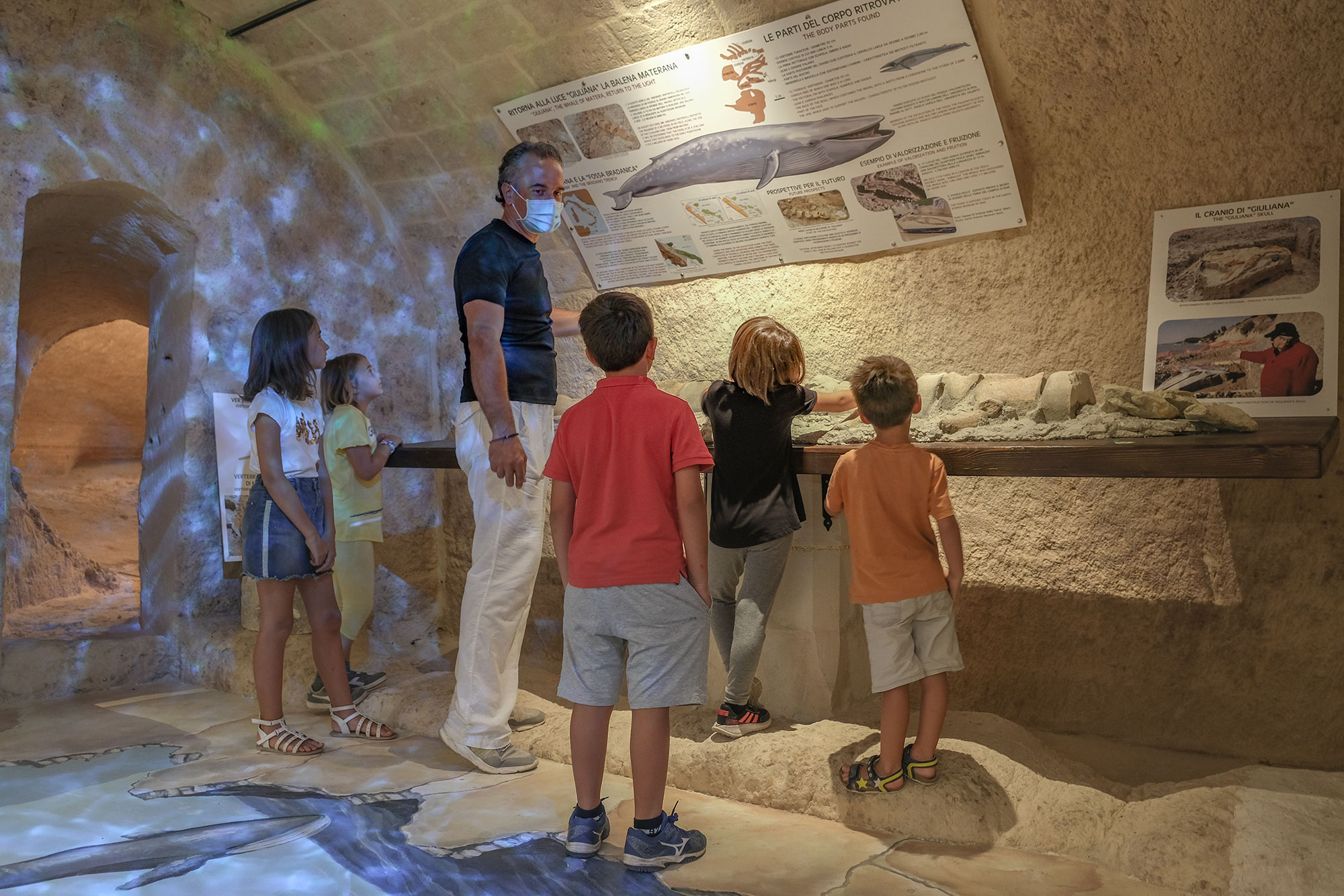 Racconti In Pietra - Visita di un gruppo di bambini al museo